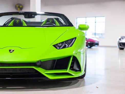 Used 2023 Lamborghini Huracan EVO AWD/4WD image 21