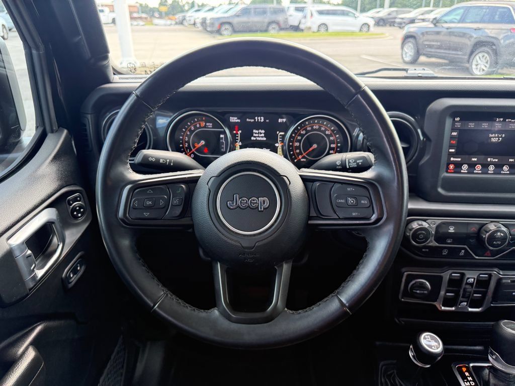 Used 2022 Jeep Gladiator Sport AWD/4WD image 9