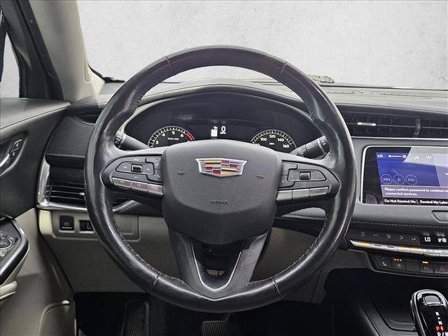 Used 2020 Cadillac XT4 Premium Luxury w/ Driver Assist Package AWD/4WD image 16