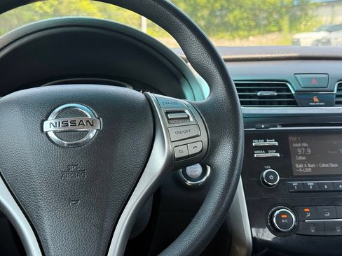 Used 2015 Nissan Altima 2.5 S w/ Power Driver Seat Package FWD image 16