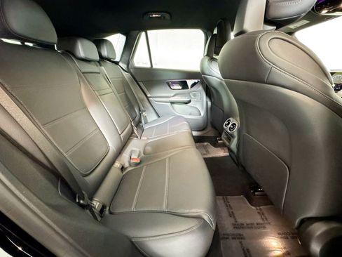 Certified 2025 Mercedes-Benz GLC 300 image 25