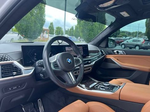 Used 2024 BMW X5 M60i AWD/4WD image 17