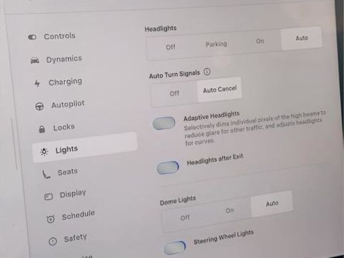 Used 2023 Tesla Model 3 Standard Range image 8