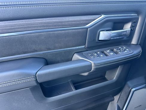 Used 2025 RAM 3500 Laramie image 40