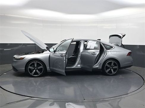 Used 2023 Honda Accord Sport image 35