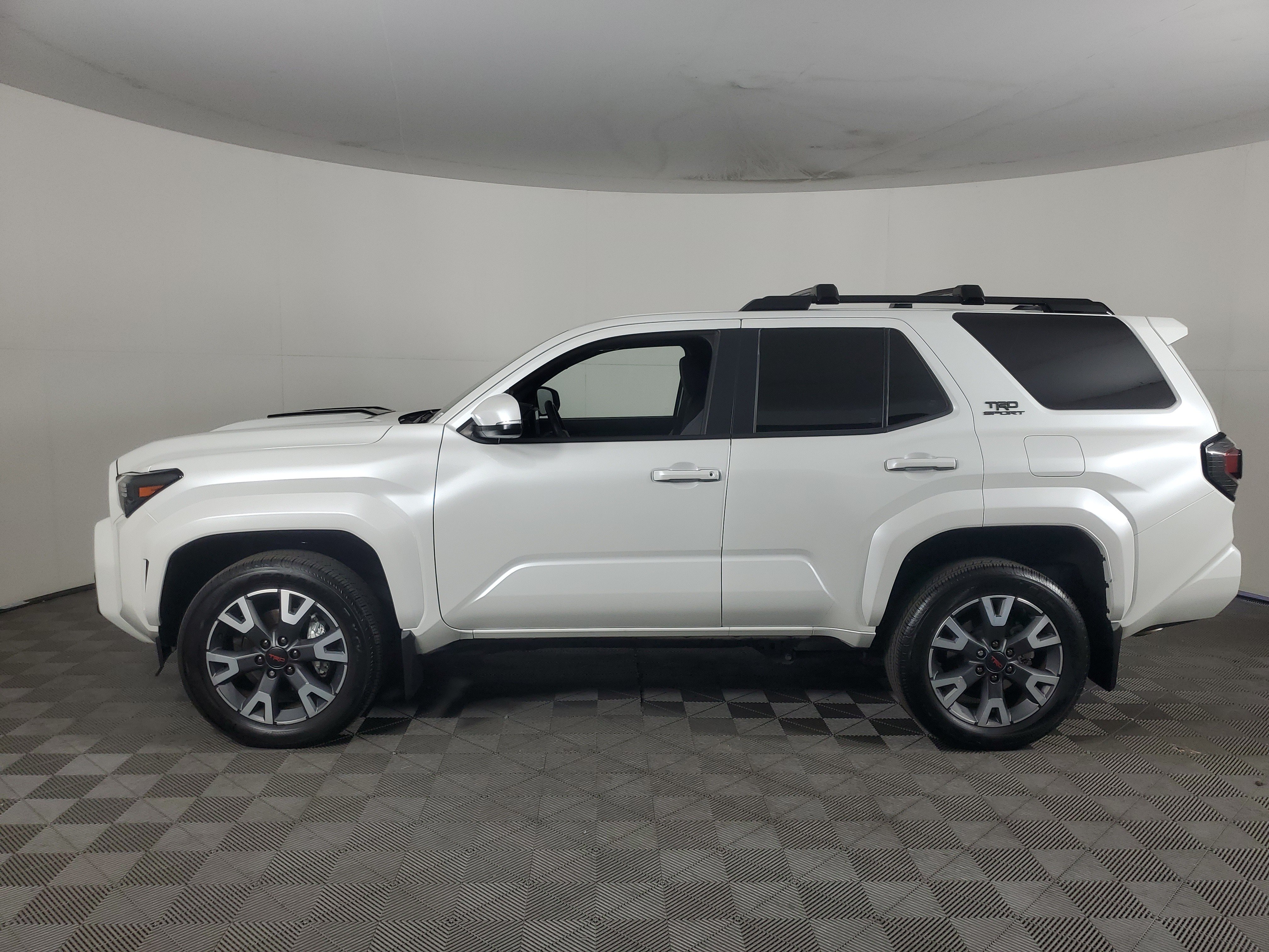 Used 2025 Toyota 4Runner TRD Sport AWD/4WD image 7