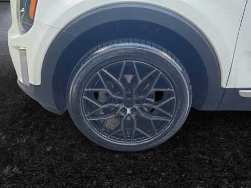 Used 2022 Kia Telluride S AWD/4WD image 9