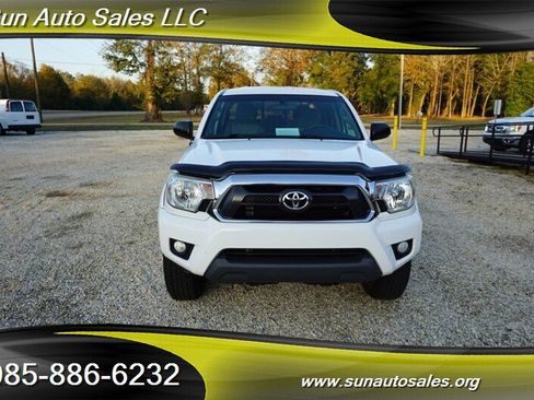 Used 2014 Toyota Tacoma PreRunner image 2
