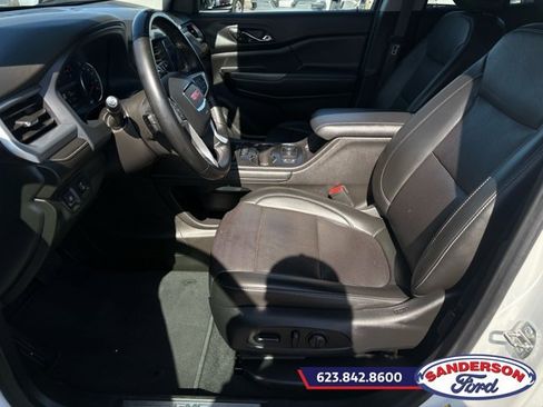 Used 2023 GMC Acadia SLT FWD image 15