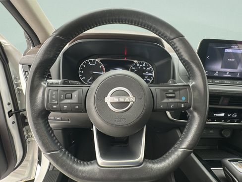 Used 2023 Nissan Rogue SV w/ SV Premium B Package AWD/4WD image 15