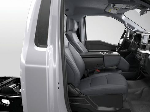New 2026 Ford F550 4x4 Regular Cab Super Duty image 6