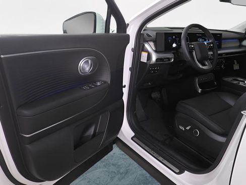 New 2026 Hyundai Ioniq 9 SEL image 32