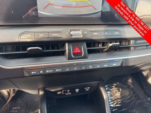 Used 2025 Kia K4 LXS image 24