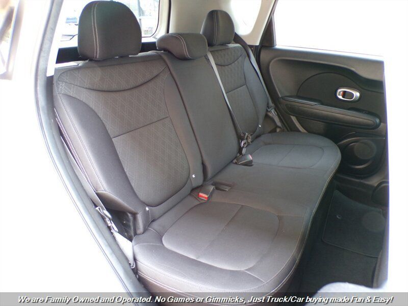 Used 2016 Kia Soul FWD image 20