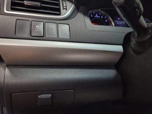 Used 2015 Toyota Camry SE FWD image 24