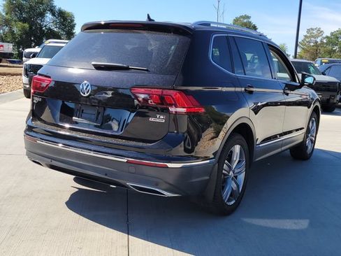 Used 2018 Volkswagen Tiguan SEL Premium AWD/4WD image 5