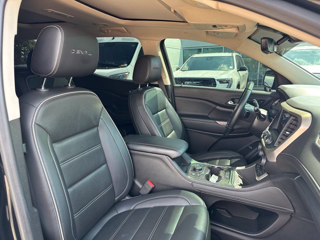 Used 2023 GMC Acadia Denali w/ Black Diamond Edition FWD image 16