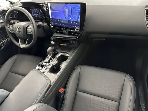 Used 2024 Lexus NX 350h AWD image 38
