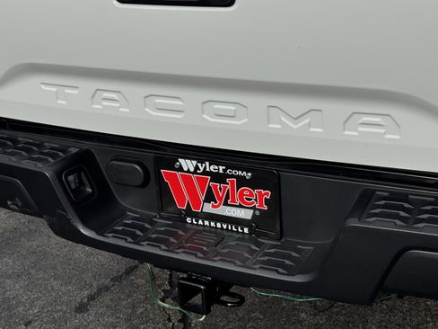 Used 2023 Toyota Tacoma SR image 46