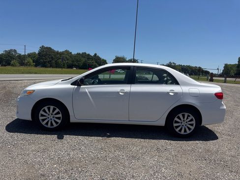 Used 2013 Toyota Corolla LE FWD image 6