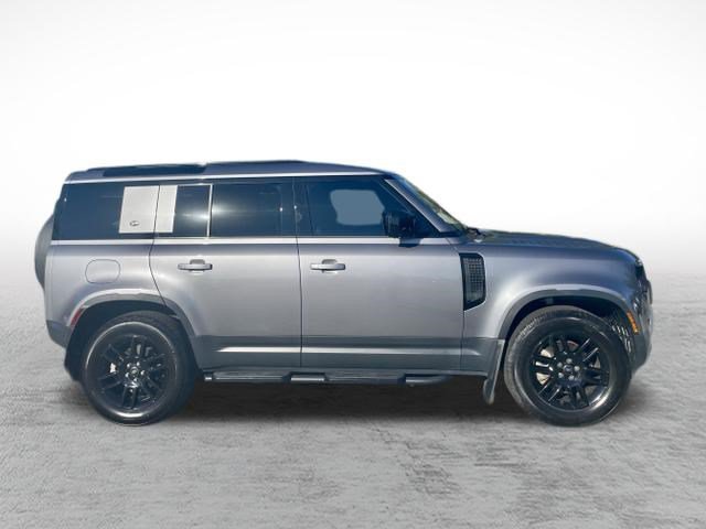 Used 2023 Land Rover Defender 110 S AWD/4WD image 4