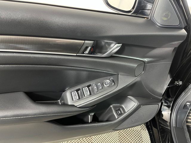Used 2021 Honda Accord Sport image 10