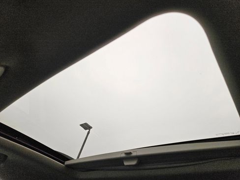 Used 2019 GMC Acadia SLT image 18