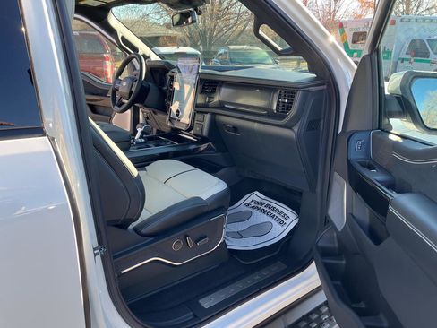 New 2023 Ford F150 Lightning Platinum image 26