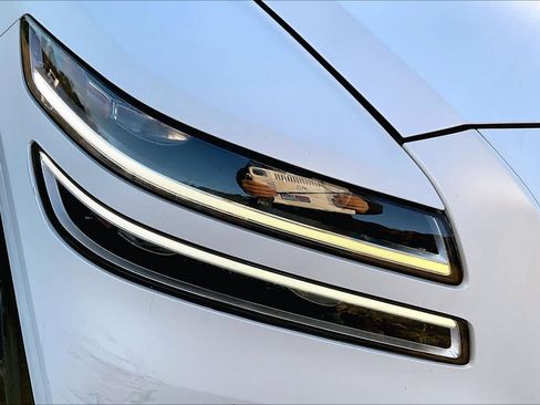 Used 2023 Genesis GV80 3.5T w/ Prestige Matte Package image 28