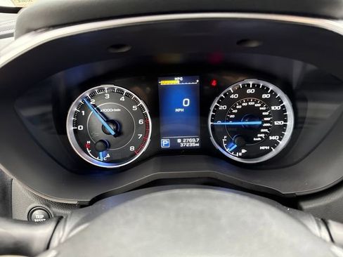 Used 2022 Subaru Ascent Limited image 11