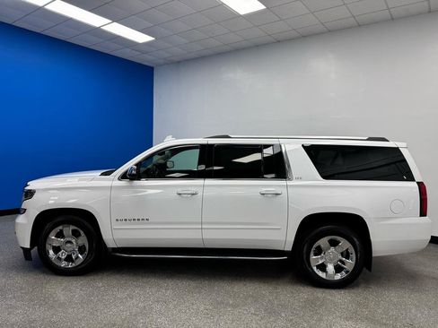 Used 2016 Chevrolet Suburban LTZ image 5