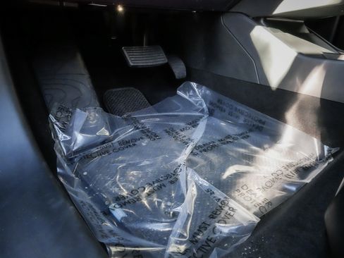 Used 2023 Fisker Ocean One image 17