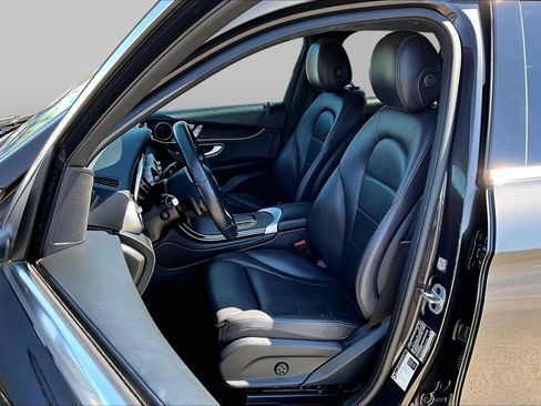 Used 2022 Mercedes-Benz GLC 300 image 25