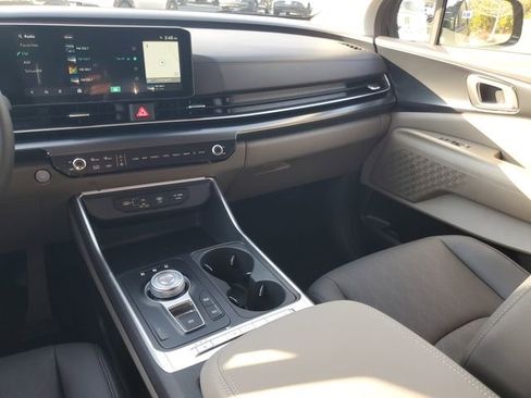 New 2026 Kia Carnival LXS image 12