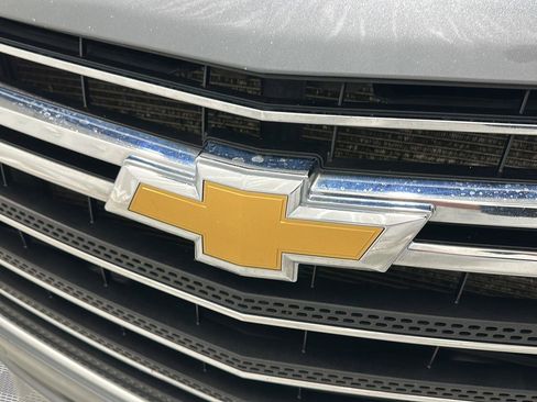 Used 2020 Chevrolet Traverse Premier image 30