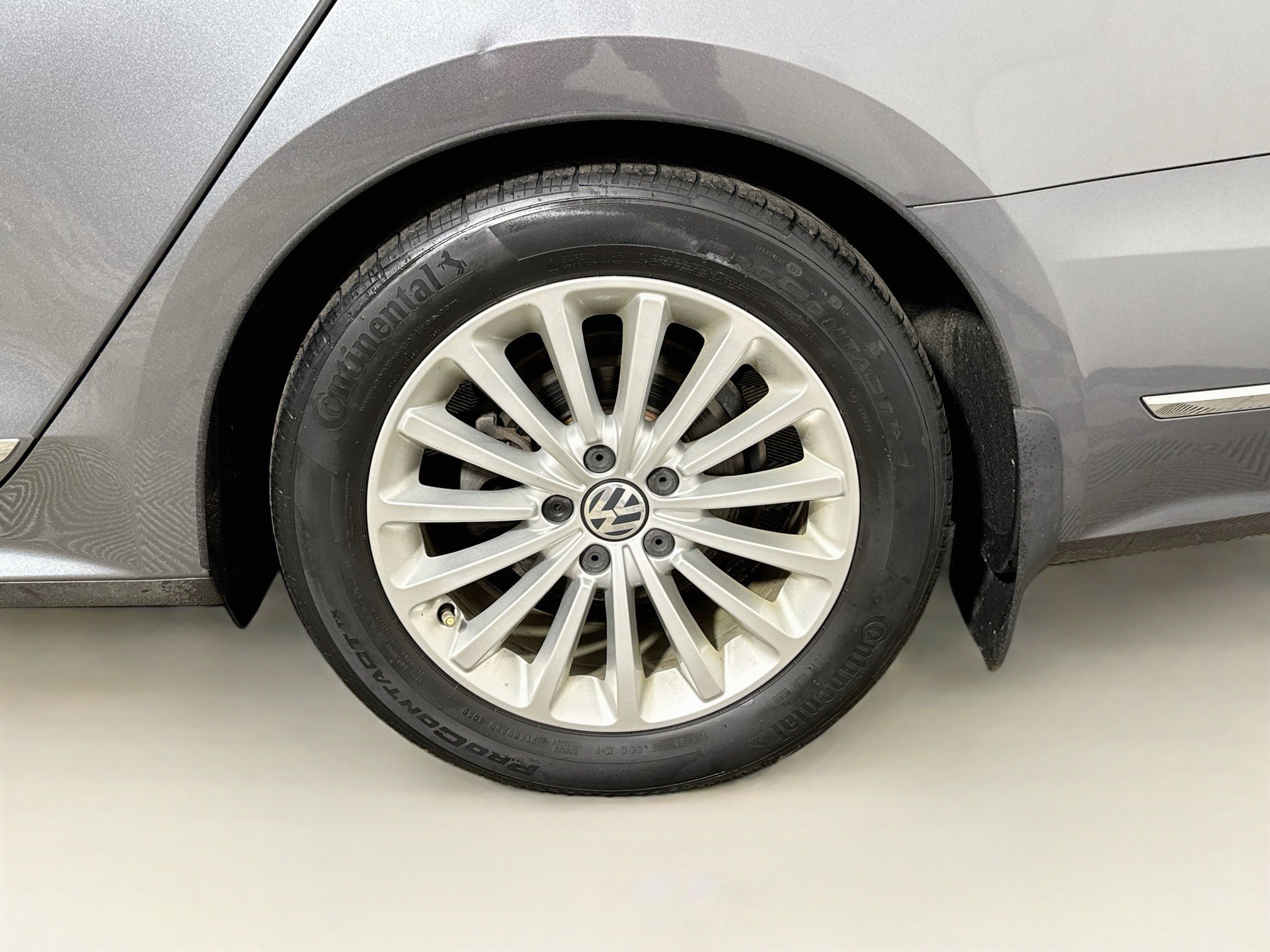 Used 2016 Volkswagen Passat 1.8T SE FWD image 26