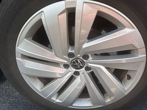 Used 2023 Volkswagen Atlas Cross Sport SE image 13