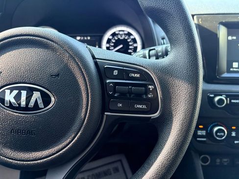 Used 2019 Kia Niro LX image 21