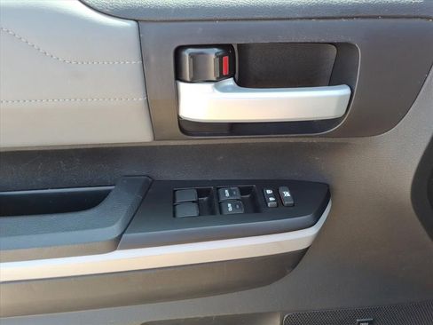 Used 2019 Toyota Tundra Limited w/ Limited Premium Package image 19