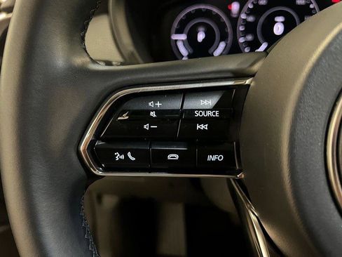 Used 2025 MAZDA CX-70 Plug-In Hybrid w/ Premium Pkg image 13