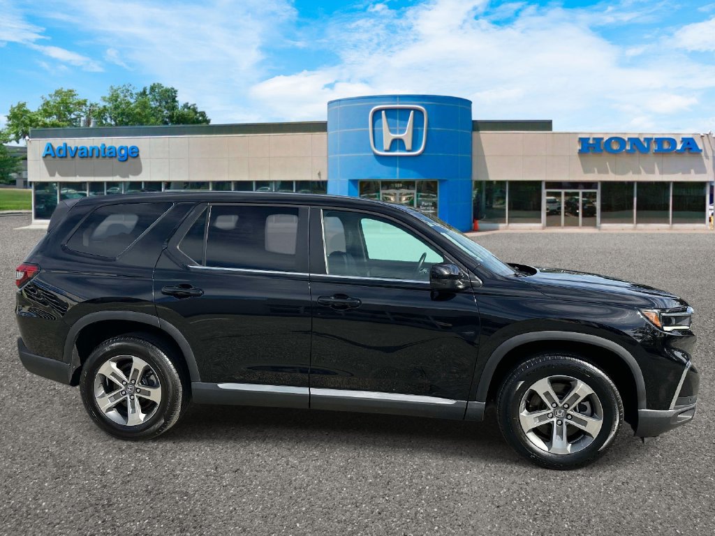 Certified 2024 Honda Pilot EX-L image 3