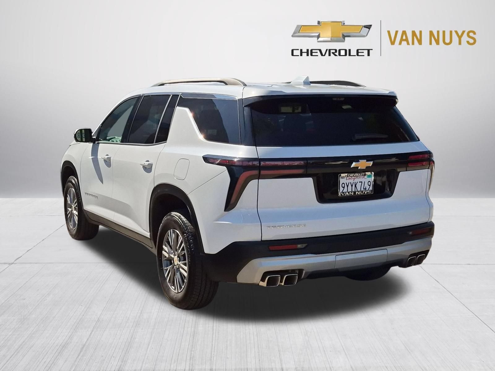 Used 2026 Chevrolet Traverse LT w/ Driver Confidence Package FWD image 7