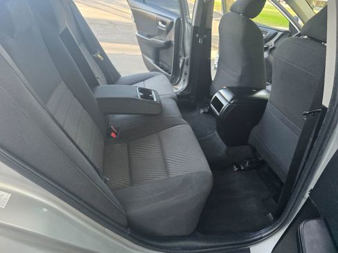 Used 2016 Toyota Camry LE image 26