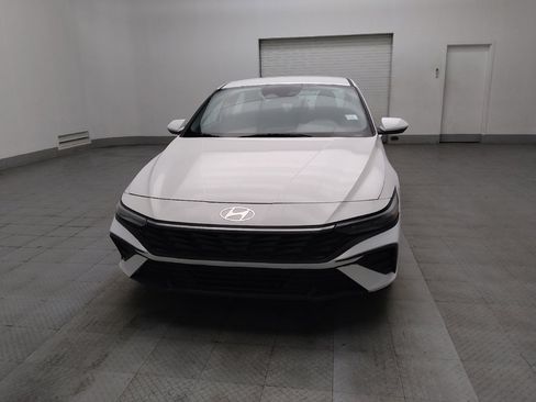 Used 2024 Hyundai Elantra SEL FWD image 15
