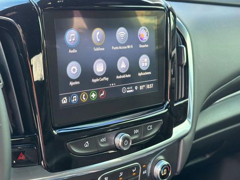 Used 2023 Chevrolet Traverse LT FWD image 23