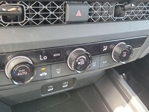 Certified 2023 Honda Accord LX image 28