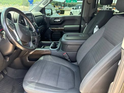 Used 2019 Chevrolet Silverado 1500 LT Trail Boss AWD/4WD image 9