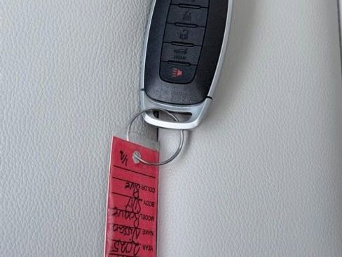 Certified 2025 Nissan Rogue SL w/ SL Premium Package image 37