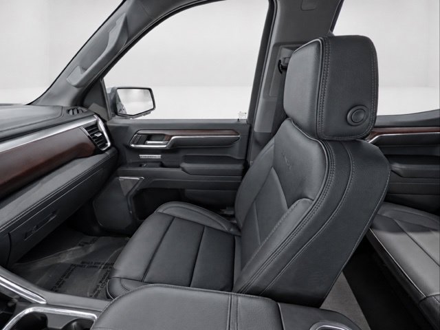 Used 2024 GMC Sierra 1500 Denali w/ Denali Reserve Package AWD/4WD image 17