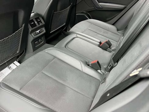 Used 2022 Audi SQ5 Premium Plus w/ Premium Plus Package image 20